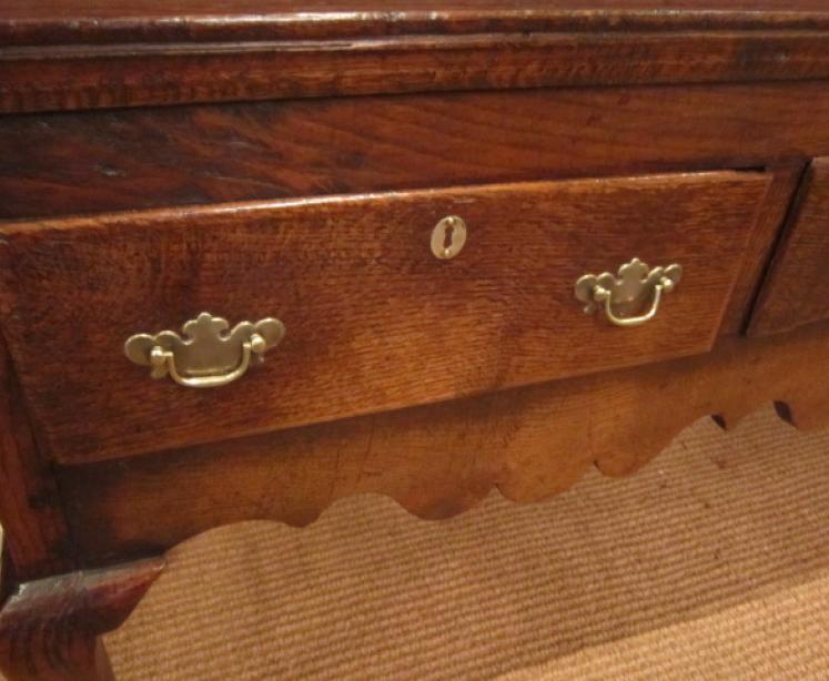 Small George III Oak Cabriole Leg Dresser - Image 3