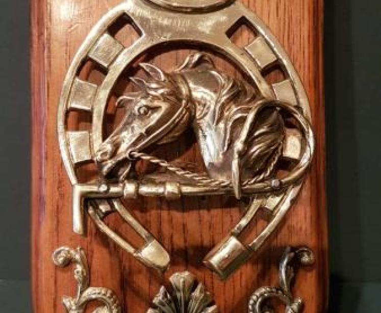 Antique Horse Themed Oak Wall Thermometer - Image 4