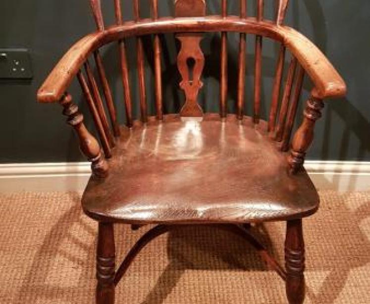 Early Victorian Ash and Elm Windsor Chair - Image 2