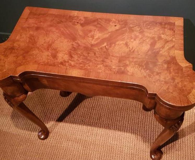 Fine Quality George I Style Walnut Gaming Table - Image 2