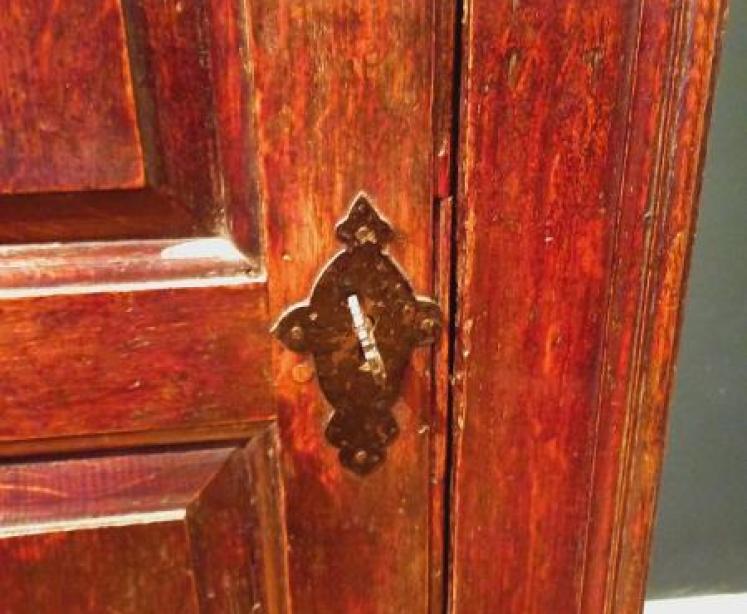 Early Period Oak Panelled Floor Standing Cupboard - Image 4