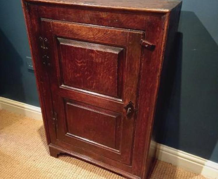 Early Period Oak Panelled Floor Standing Cupboard - Image 7