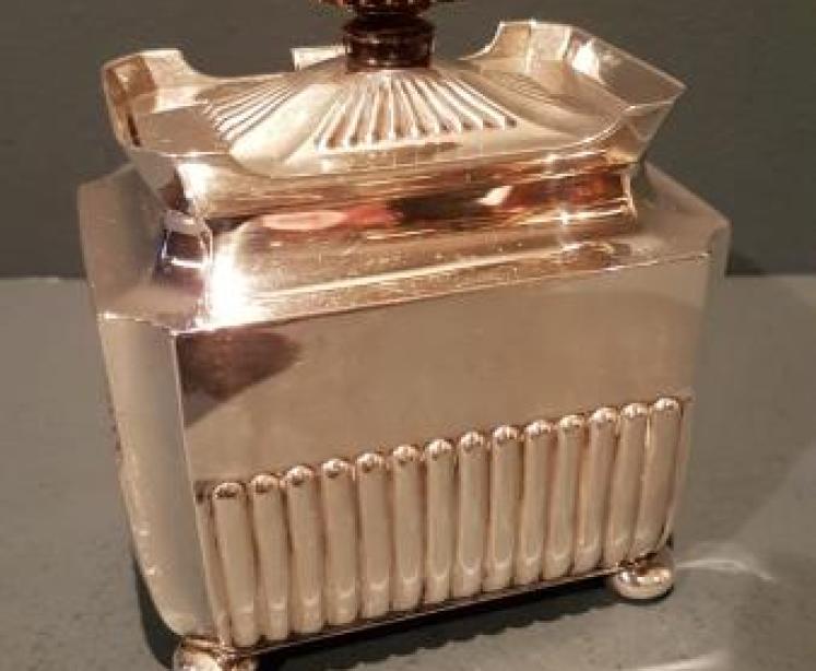 Fine Quality Victorian Silver Tea Caddy - Image 1