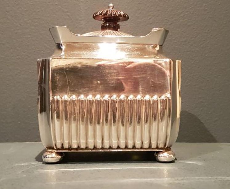 Fine Quality Victorian Silver Tea Caddy - Image 4