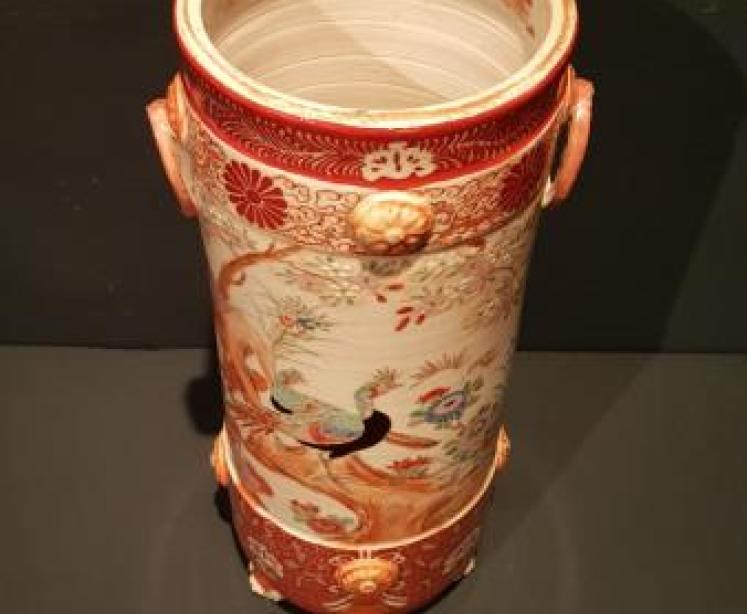 Fine Quality Oriental Vase - Image 5
