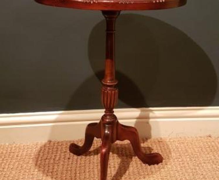 Superior Quality Edwardian Inlaid Mahogany Wine Table - Image 2