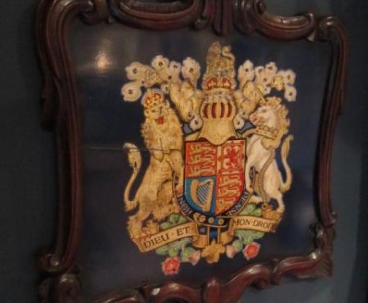Pair of 19th Century Royal Crest of Arms Wall Panels - Image 2