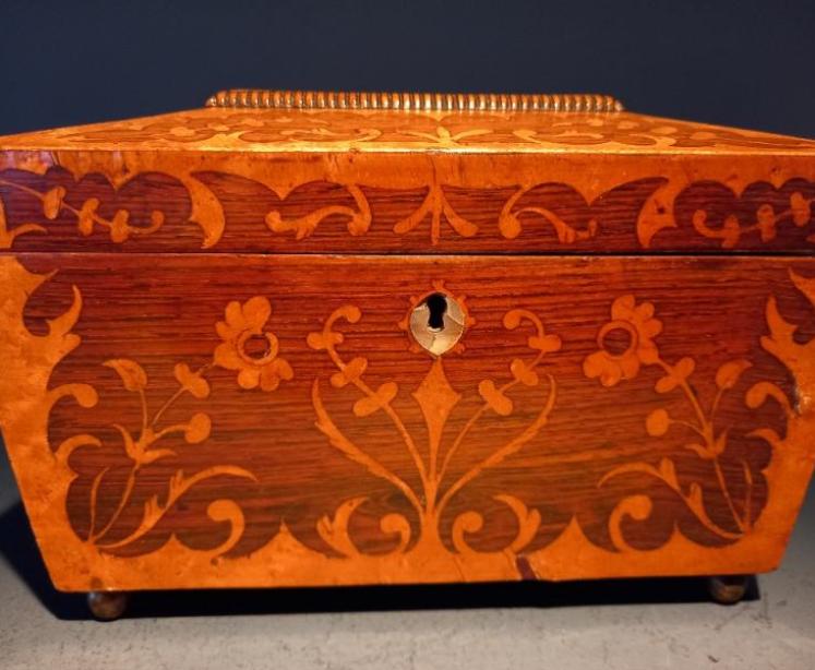 Fine Regency Rosewood & Satinwood Inlaid Tea Caddy - Image 3