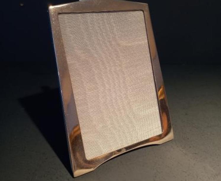 George V Period Silver Photo Frame - Image 2