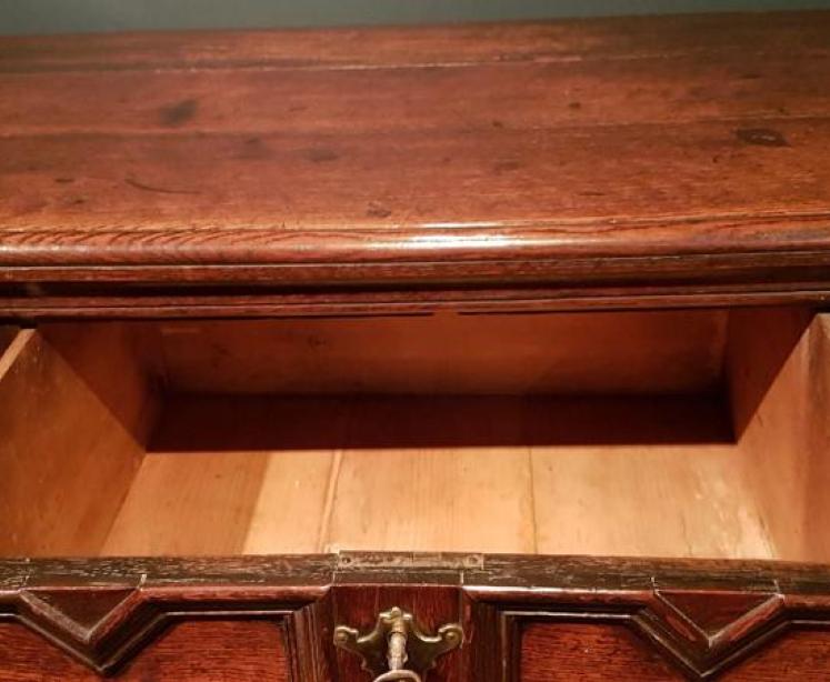 Early Period Oak Geometric Moulded Dresser - Image 3