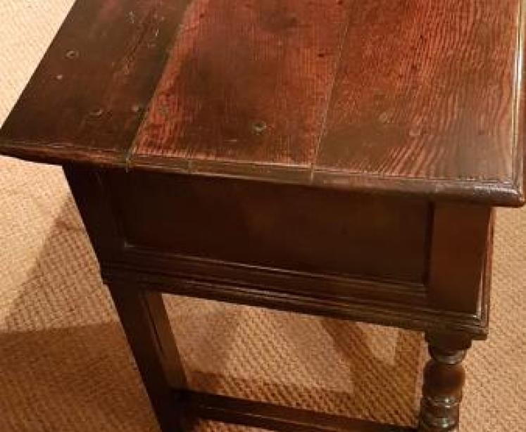 Early Period Oak Geometric Moulded Dresser - Image 4