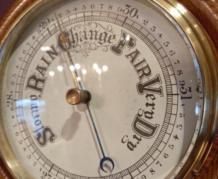 Superb Antique Polished Oak Ship's Barometer - Image 2
