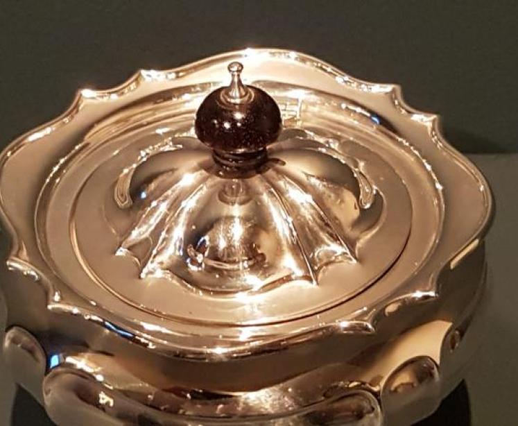 Fine Quality Edwardian Silver Tea Caddy - Image 7