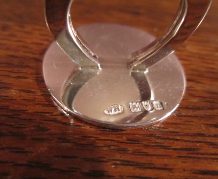 Rare Boxed Set of Edwardian Silver Menu Holders - Image 4