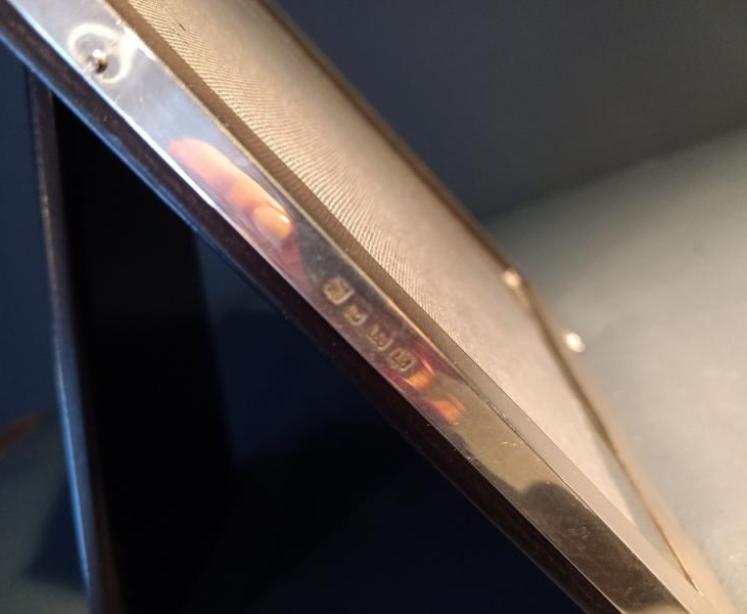 Large George V Period Silver Photo Frame - Image 4