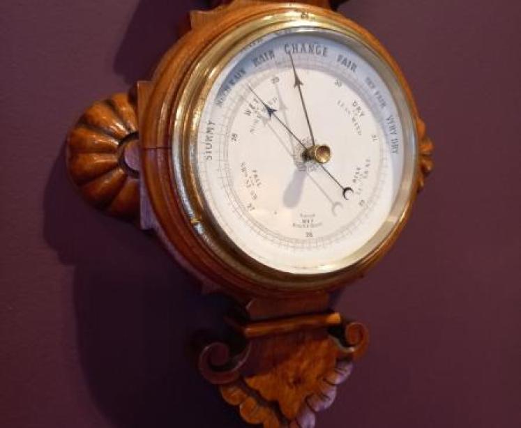 Mid Victorian Polished Oak Small Banjo Barometer - Image 2
