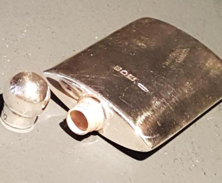 Small Silver Pocket Flask - Image 3