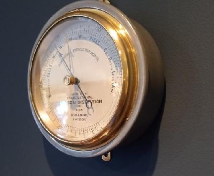 Antique RNLI Fisherman's Marine Barometer - Image 7