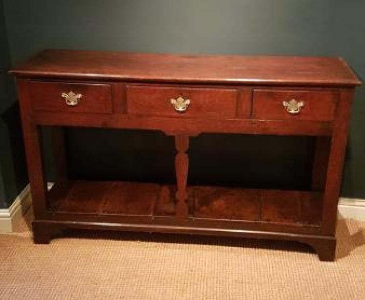 George II Oak Open Pot Board Dresser - Image 1