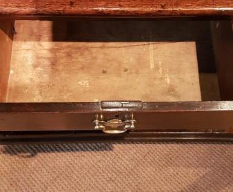 George II Oak Open Pot Board Dresser - Image 6