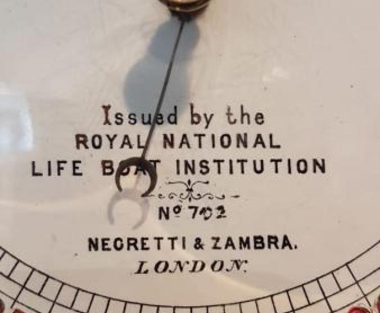 Negretti & Zambra RNLI Fisherman's Marine Barometer - Image 3