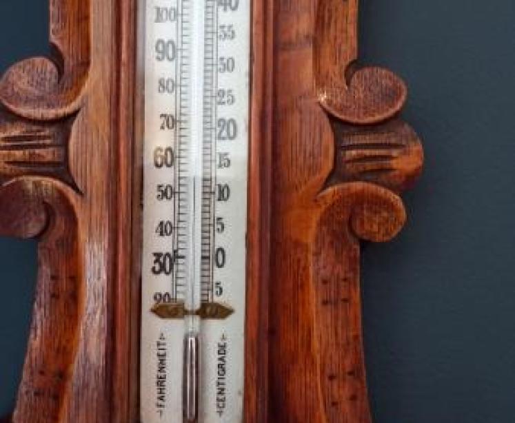 Mid Victorian Small Polished Oak Banjo Barometer - Image 6