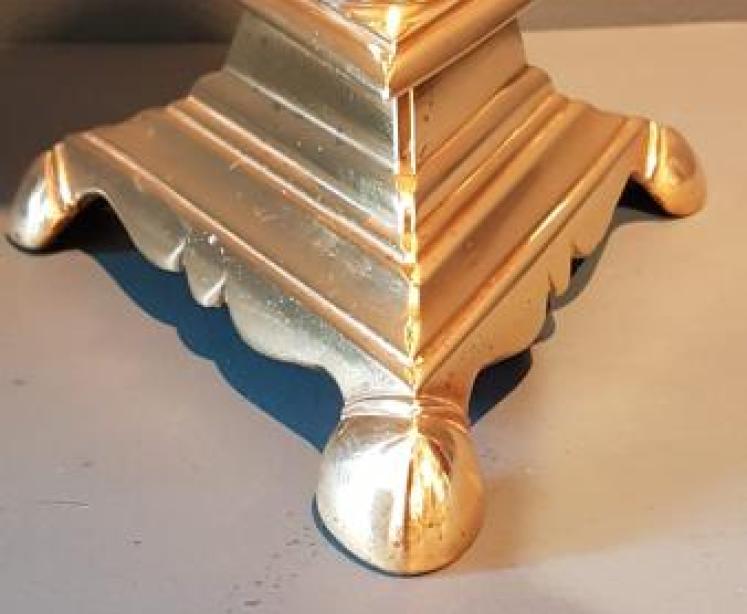 Superb Pair of Early Georgian Cast Brass Candlesticks - Image 5