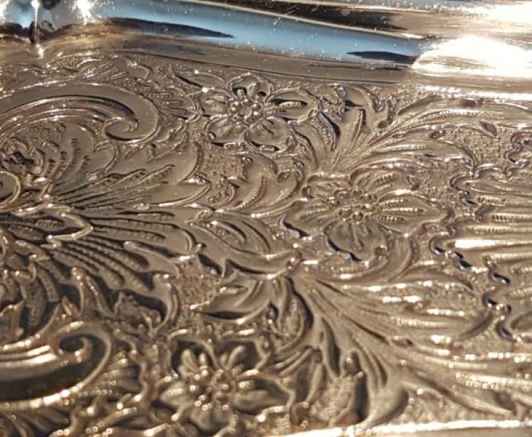 Outstanding Quality Silver Candle Snuffers and Tray - Image 2