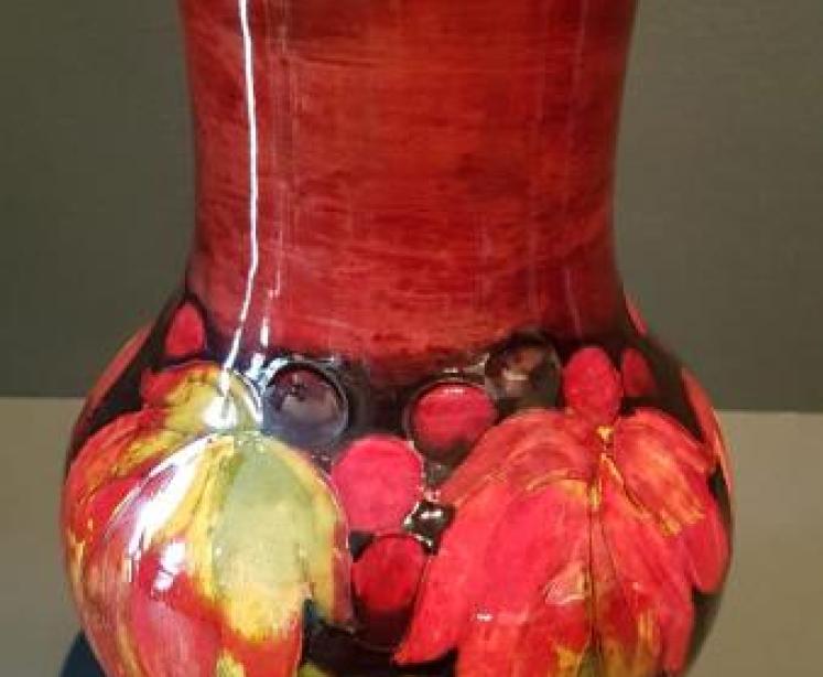 Impressive Moorcroft Leaf and Berries Flambe Vase - Image 7