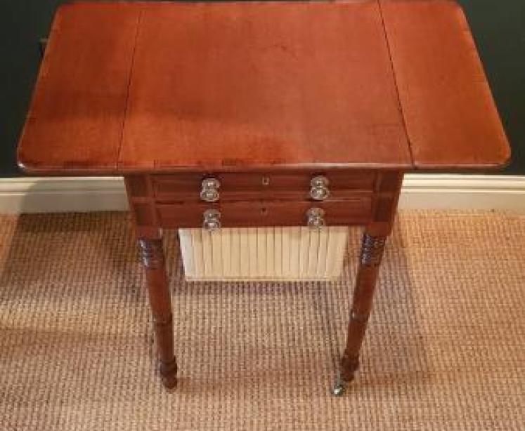 Regency Mahogany Pembroke Occasional Table  - Image 3