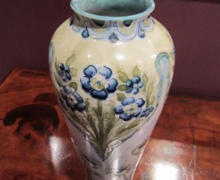 Rare Art Nouveau McIntyre Moorcroft Poppies Vase - Image 4