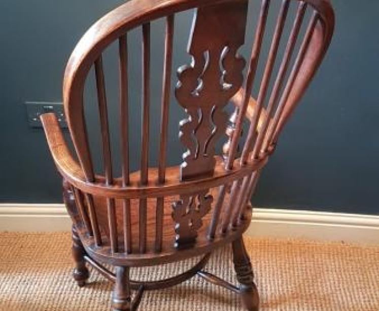 Early Victorian Ash High Back Windsor Chair - Image 2