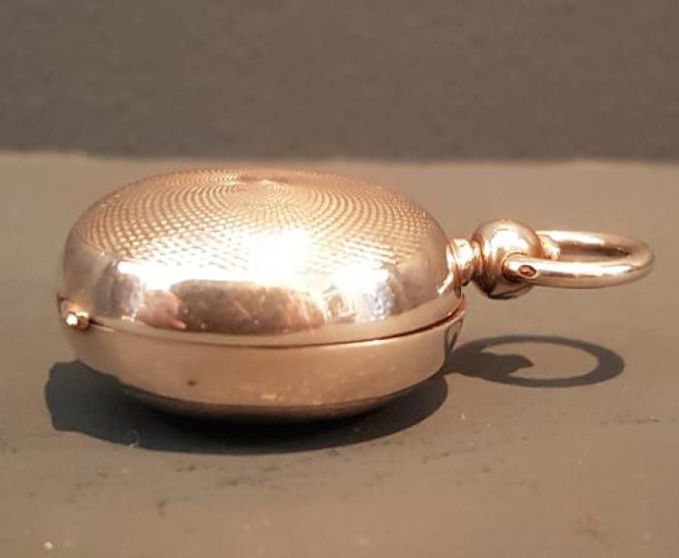 Edwardian Engine Turned Silver Sovereign Case - Image 2