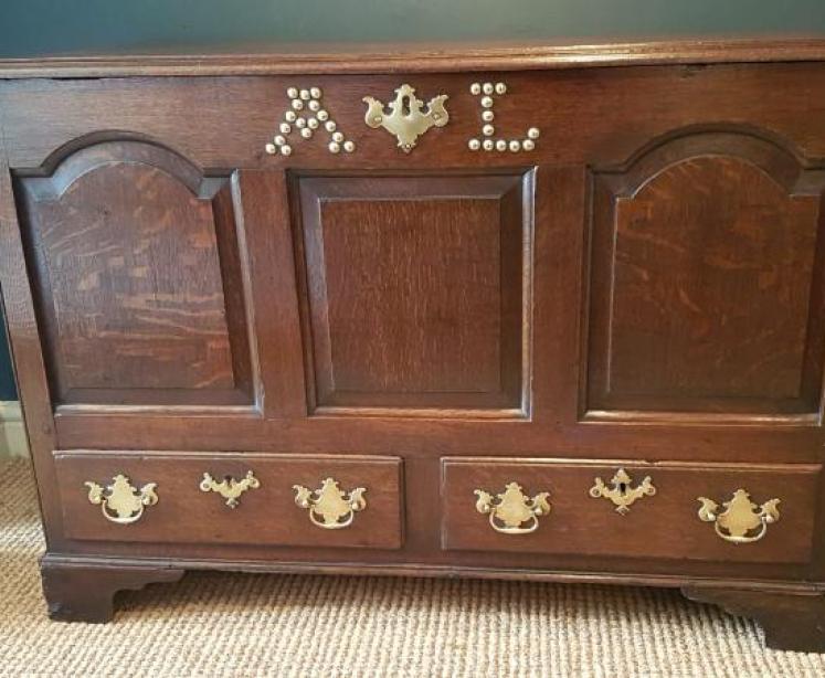 Small George II Oak Mule Chest - Image 1