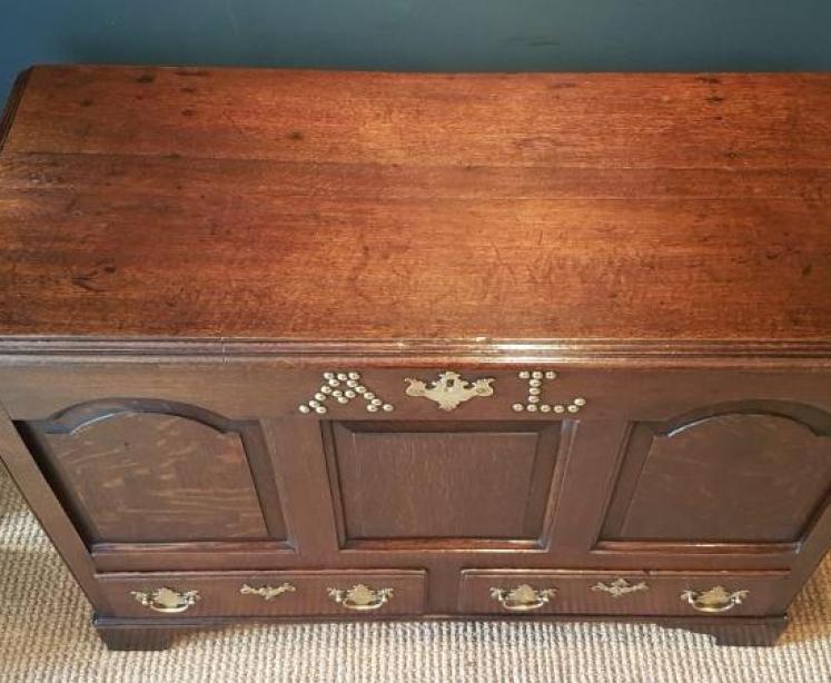 Small George II Oak Mule Chest - Image 2