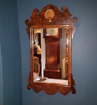 Superior George III Period Burr Wanut Mirror