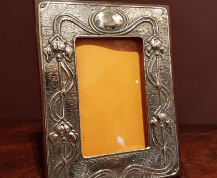 Art Nouveau Solid Silver Photo Frame - Image 1
