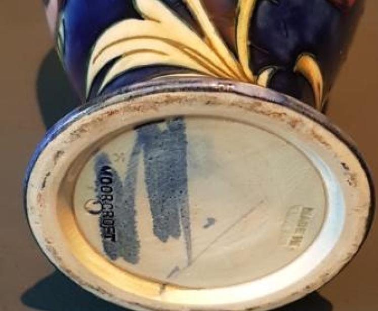 Moorcroft Big Poppy Vase - Image 4