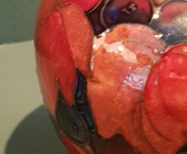 Superb Moorcroft Leaf and Berries Flambe Vase - Image 5