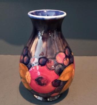 Early Moorcroft Seeded Pomegranate Bulbous Vase