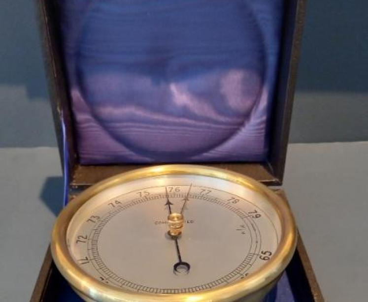 Marine Barometer with Presentation Case - Image 6