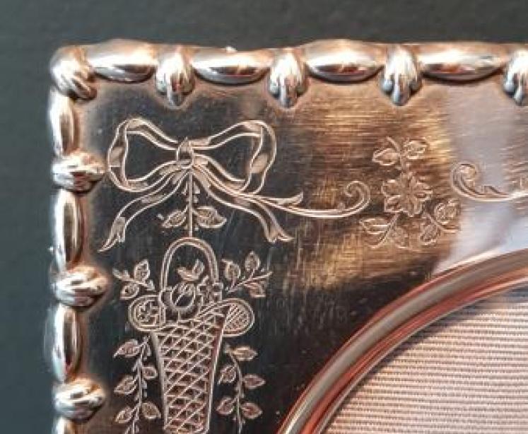 Edwardian Engraved Silver Photo Frame - Image 3
