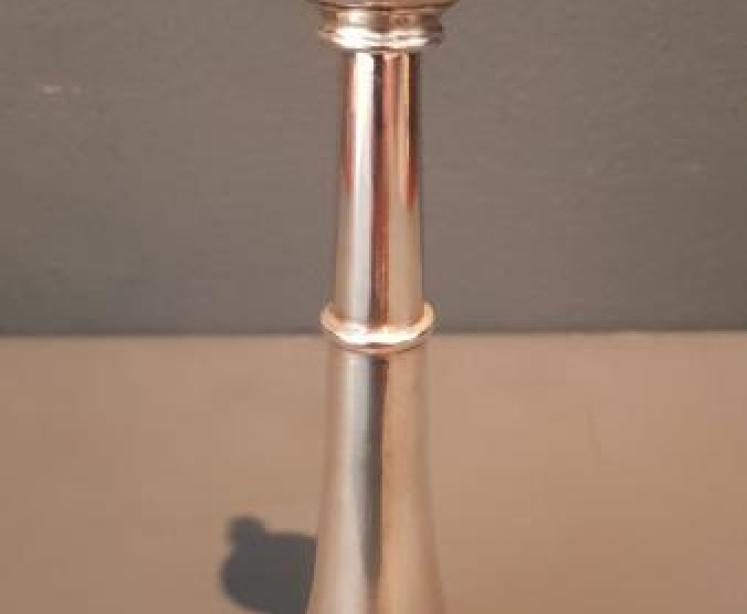 Walker and Hall Silver Trumpet Table Light - Image 1