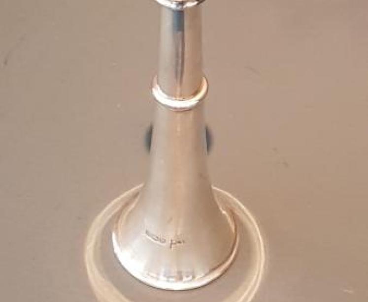 Walker and Hall Silver Trumpet Table Light - Image 3