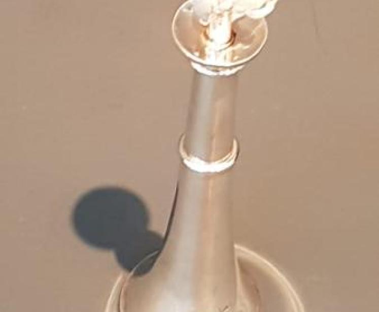 Walker and Hall Silver Trumpet Table Light - Image 5