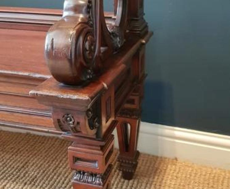 Superb Early Victorian Mahogany Hall Bench - Image 2