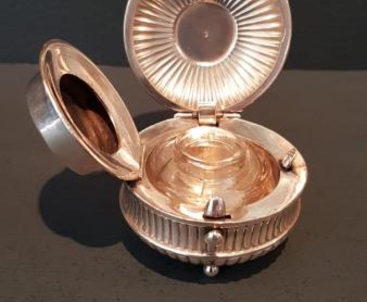 Superb Cast Silver Travelling Ink Well - Image 2