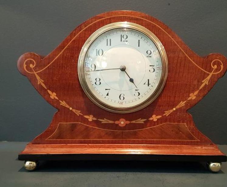 Superb Figured Mahogany Inlaid Mantel Clock - Image 1