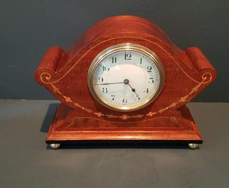 Superb Figured Mahogany Inlaid Mantel Clock - Image 3