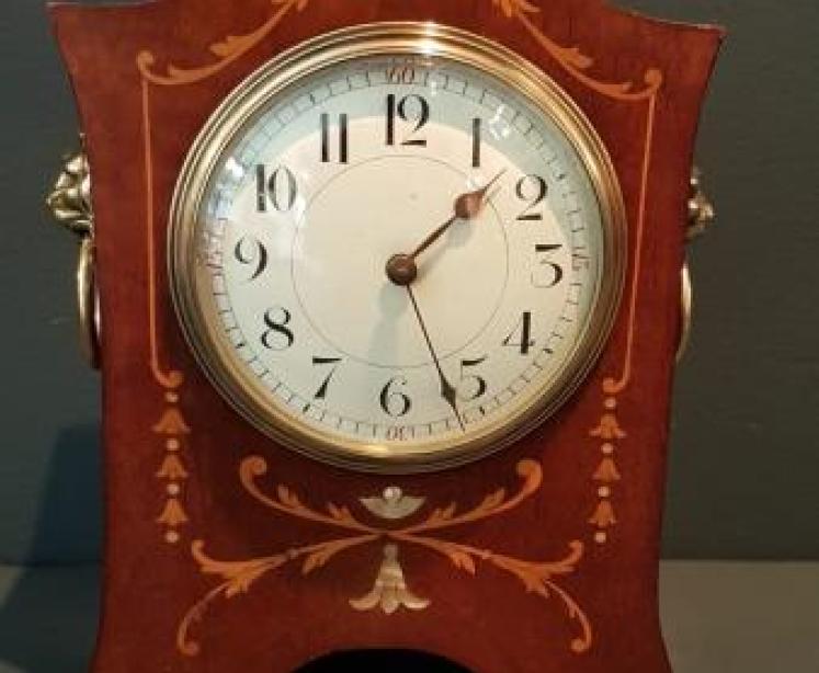 Fine Quality Flared Side Inlaid Mantel Clock - Image 1